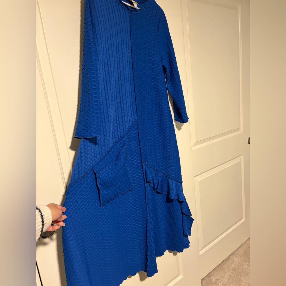 💙Zadie B’s Royal Blue Dress💙 - Picture 4 of 9